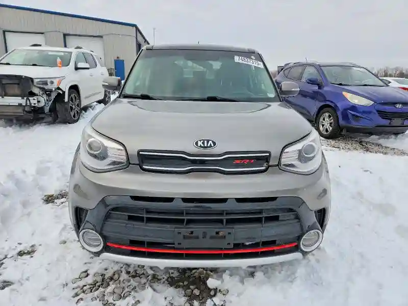KNDJX3AA2J7528284 2018 KIA SOUL-4