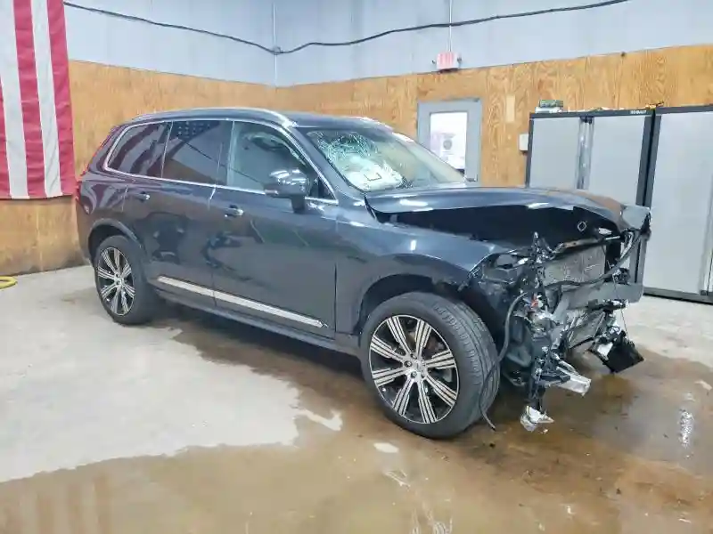 YV4A221L4N1852563 2022 VOLVO XC90-3