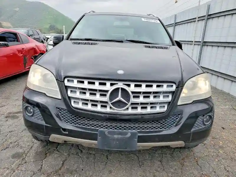 4JGBB5GB2BA682556 2011 MERCEDES-BENZ M-CLASS-4
