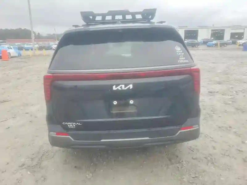 KNDNE5K33S6458532 2025 KIA CARNIVAL S-5