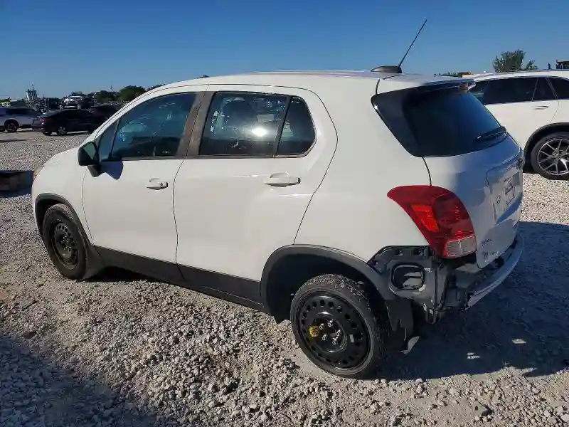 KL7CJKSB3HB104581 2017 CHEVROLET TRAX-1