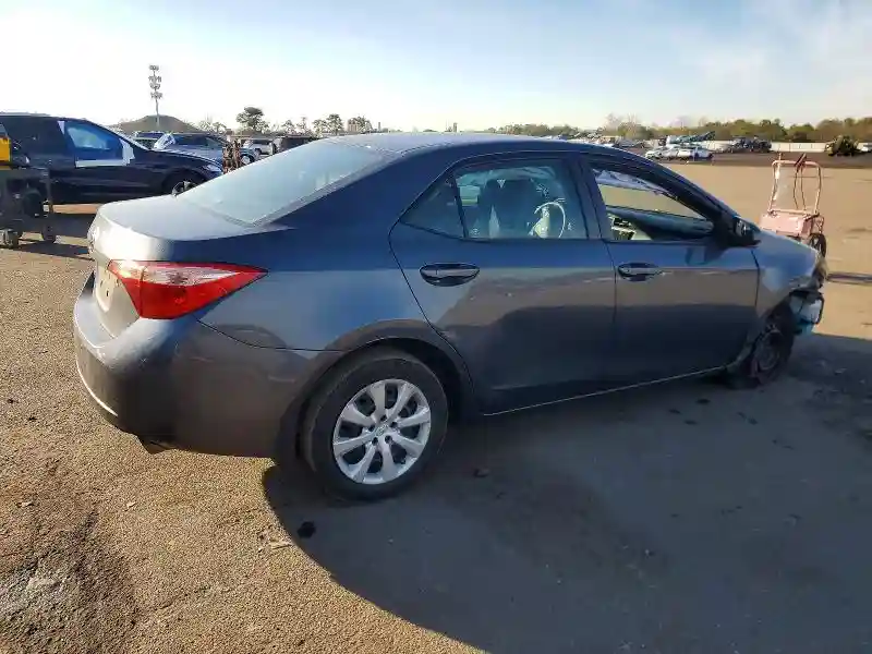 5YFBURHE8JP855666 2018 TOYOTA COROLLA-2