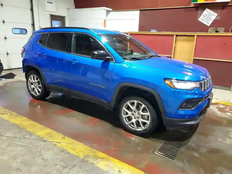 3C4NJDFN1PT544937 2023 JEEP COMPASS-3