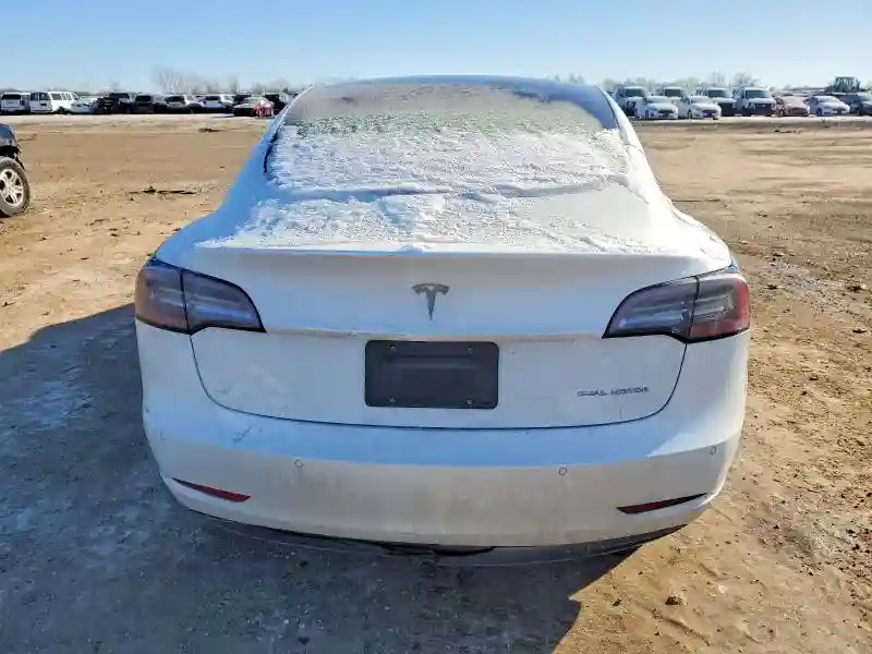 5YJ3E1EB1NF173775 2022 TESLA MODEL 3-5