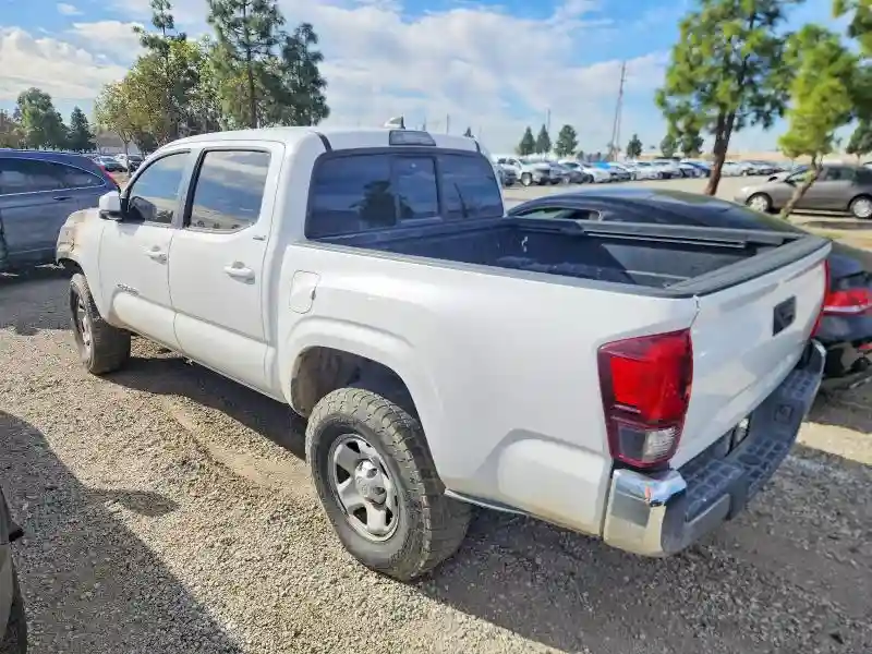 5TFAX5GN6JX118707 2018 TOYOTA TACOMA-1
