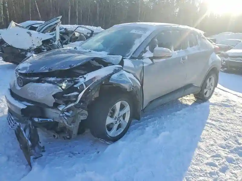 NMTKHMBX6JR001797 2018 TOYOTA C-HR-0