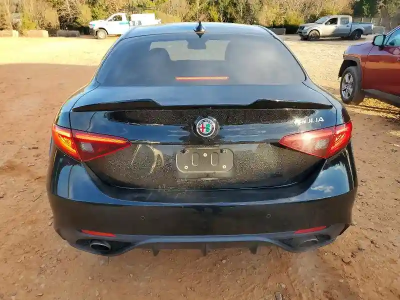 ZARFAEBN4H7544507 2017 ALFA ROMEO GIULIA-5