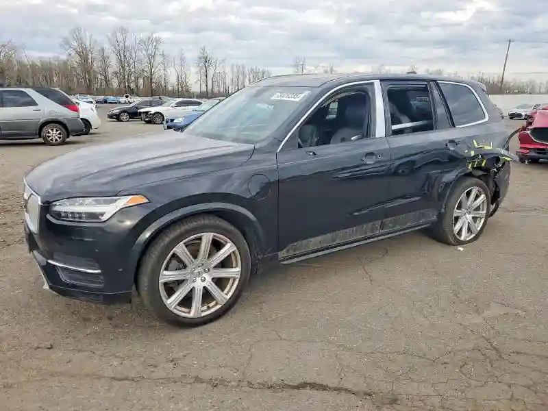YV4BC0ZX4H1130799 2017 VOLVO XC90-0