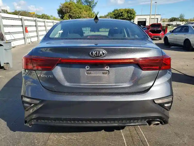 3KPF24AD1LE169775 2020 KIA FORTE LXS-5