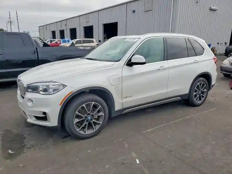 5UXKT0C52G0S77622 2016 BMW X5-0