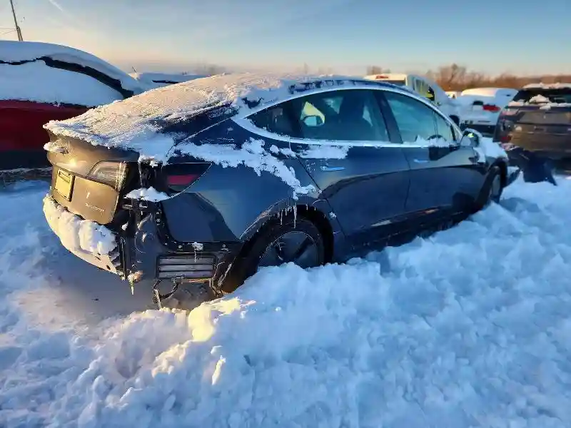 5YJ3E1EB7KF386242 2019 TESLA MODEL 3-2