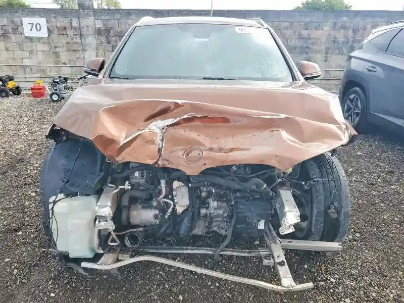 WBXHT3C33H5F82651 2017 BMW X1-4