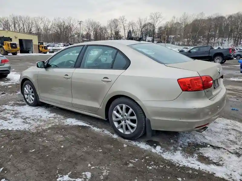 3VWDP7AJ8CM114842 2012 VOLKSWAGEN JETTA-1