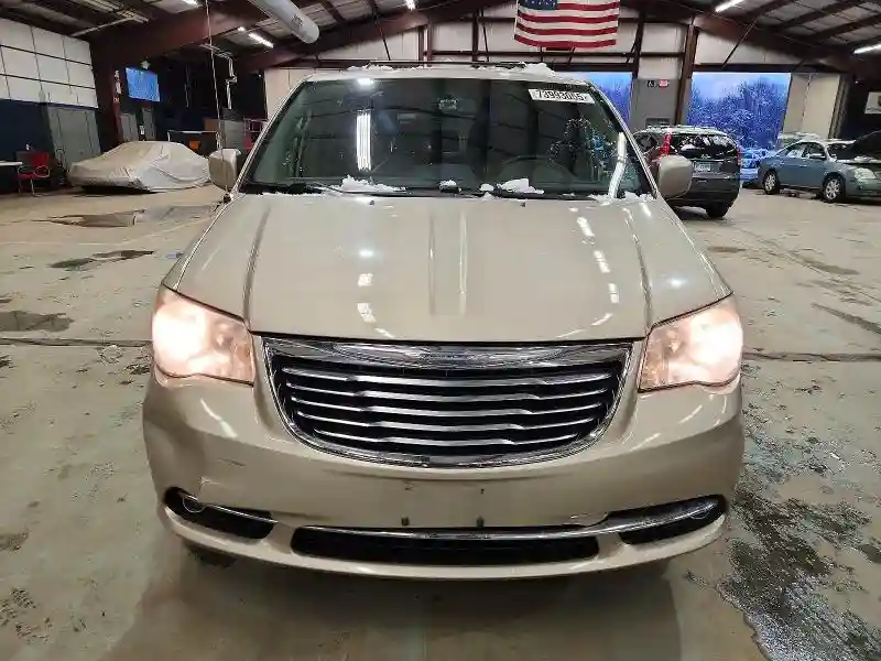 2C4RC1BG5DR798005 2013 CHRYSLER MINIVAN-4