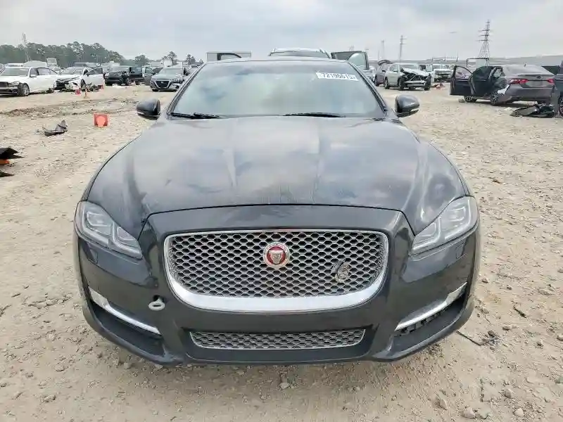 SAJWA2G75H8W12117 2017 JAGUAR XJ-4