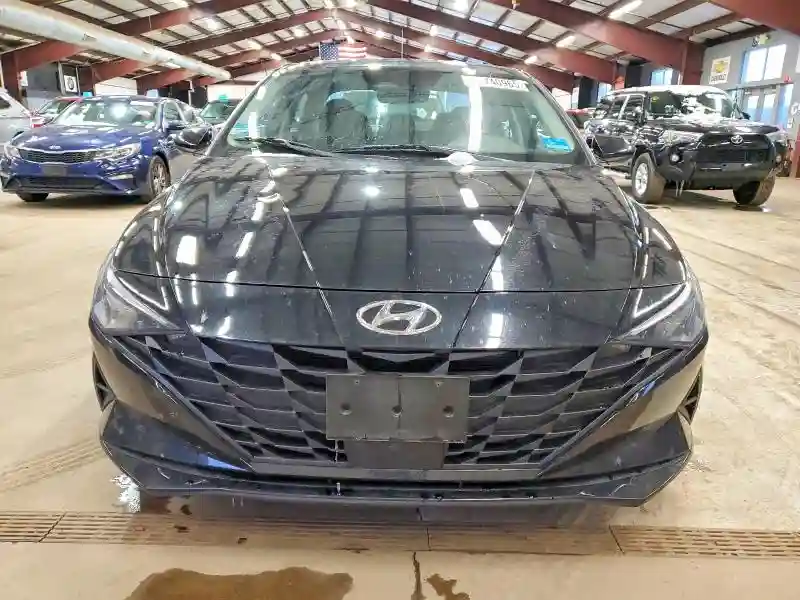 KMHLS4AG1NU368953 2022 HYUNDAI ELANTRA-4