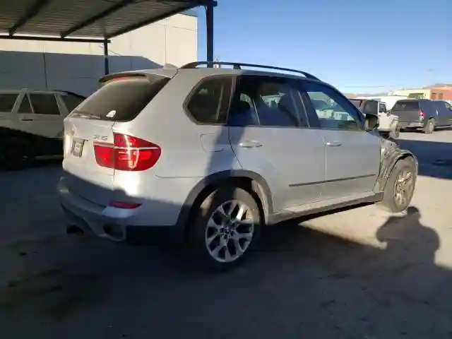 5UXZV4C56CL763584 2012 BMW X5-2