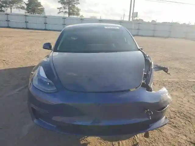 5YJ3E1EB4NF187542 2022 TESLA MODEL 3-4