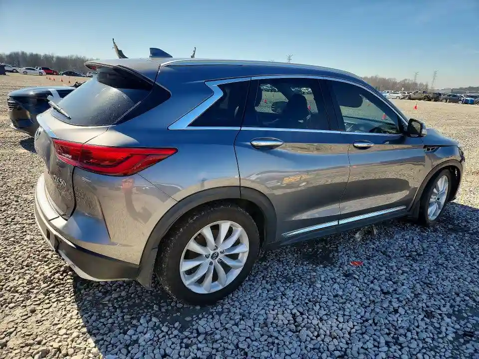 3PCAJ5M19KF125679 2019 INFINITI QX50-2
