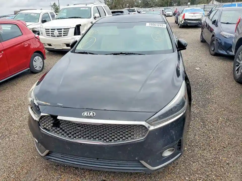 KNALB4J12H5091869 2017 KIA CADENZA-4