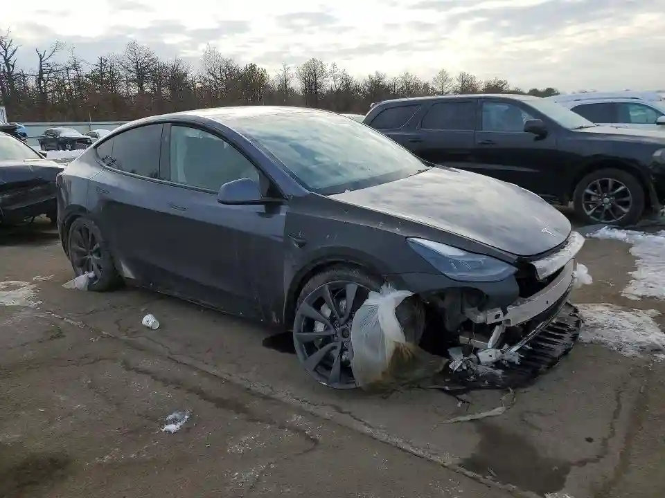 7SAYGDEE3PF850620 2023 TESLA MODEL Y-3