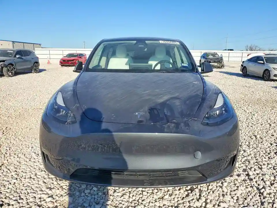 7SAYGAEE9PF847669 2023 TESLA MODEL Y-4