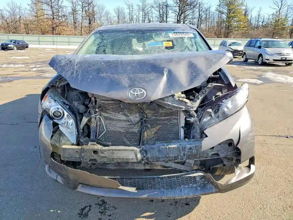 5TDKK3DC4BS037836 2011 TOYOTA ALL MODELS-4