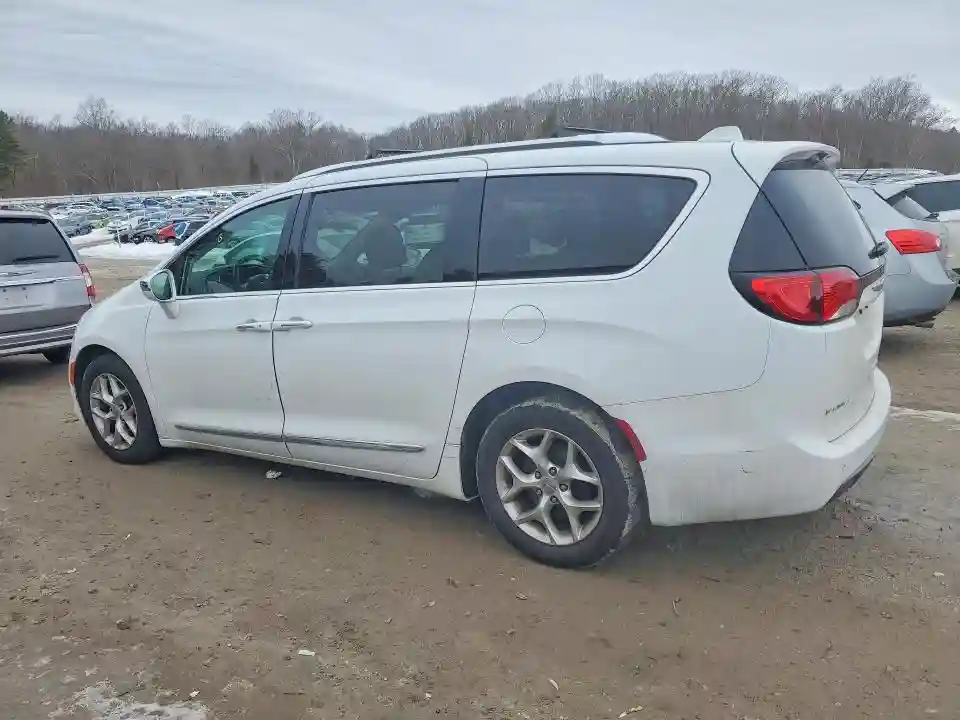 2C4RC1GG3KR730517 2019 CHRYSLER PACIFICA-1