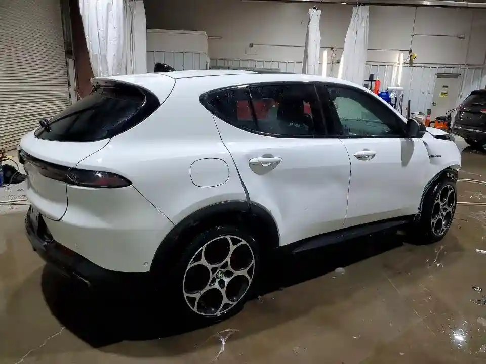 ZASPATDW7R3059641 2024 ALFA ROMEO TONALE VEL-2