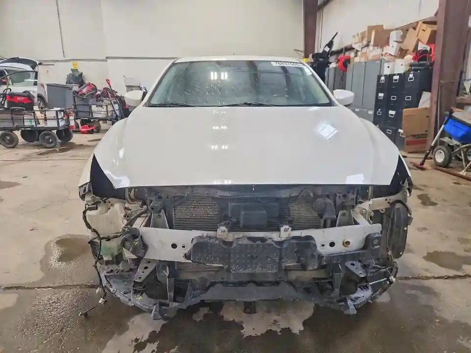 3MZBM1L74GM317537 2016 MAZDA 3-4