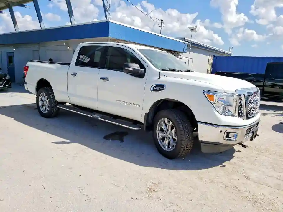 1N6AA1F21HN552134 2017 NISSAN TITAN-3