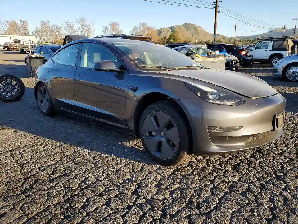 5YJ3E1EAXPF687277 2023 TESLA MODEL 3-3