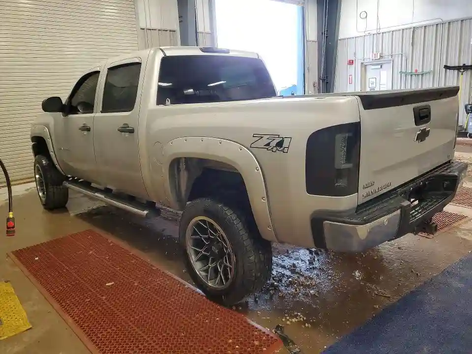 3GCPKSE32BG235294 2011 CHEVROLET ALL MODELS-1