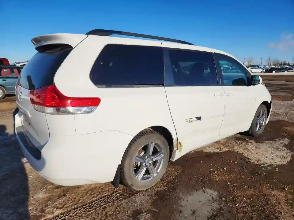 5TDDK3DC0ES086352 2014 TOYOTA ALL MODELS-2
