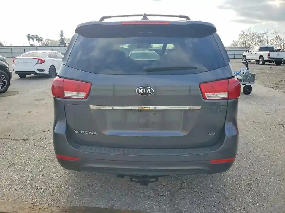 KNDMB5C14G6178630 2016 KIA SEDONA-5