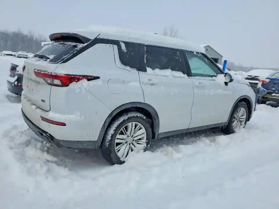 JA4J4TA86NZ605944 2022 MITSUBISHI OUTLANDER-2