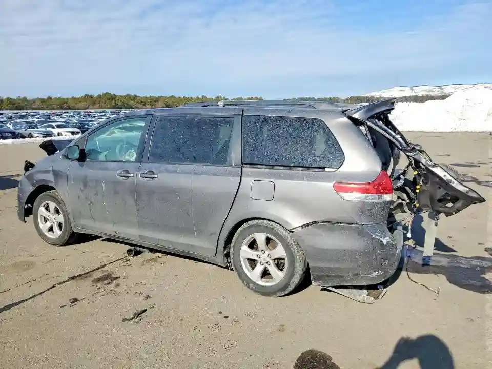 5TDKK3DC4BS037836 2011 TOYOTA ALL MODELS-1