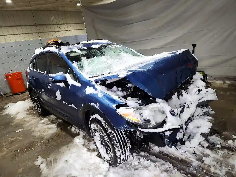 JF2GPANC6H8243443 2017 SUBARU CROSSTREK-3