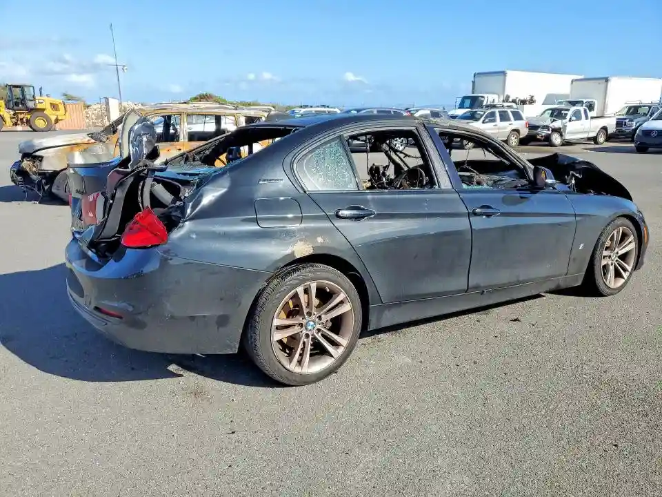 WBA8E1C35HA029366 2017 BMW 3 SERIES-2