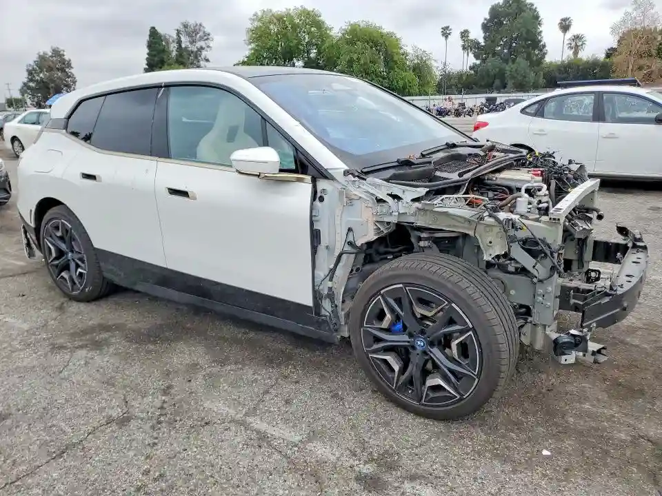 WB523CF06RCN85862 2024 BMW IX XDRIVE5-3