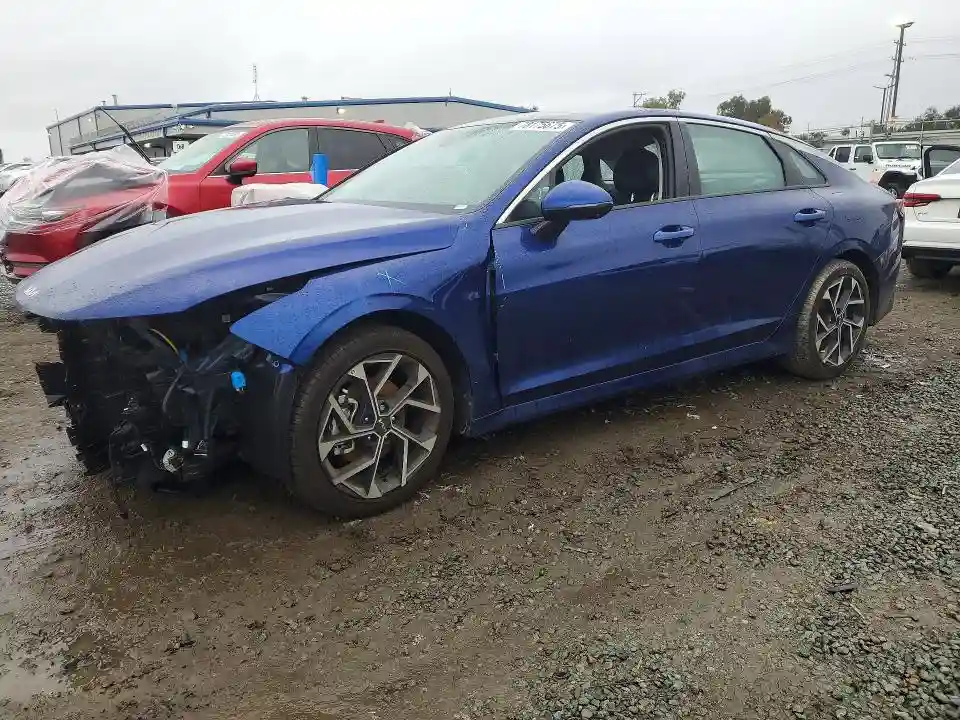 KNAG34J79S5276625 2025 KIA K5-0