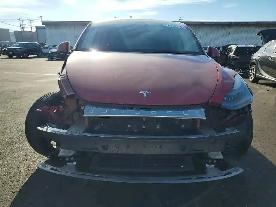 7SAYGAEE5PF830660 2023 TESLA MODEL Y-4