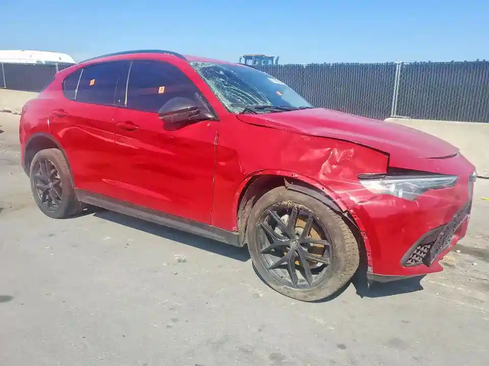 ZASPAJAN3M7C98236 2021 ALFA ROMEO STELVIO-3