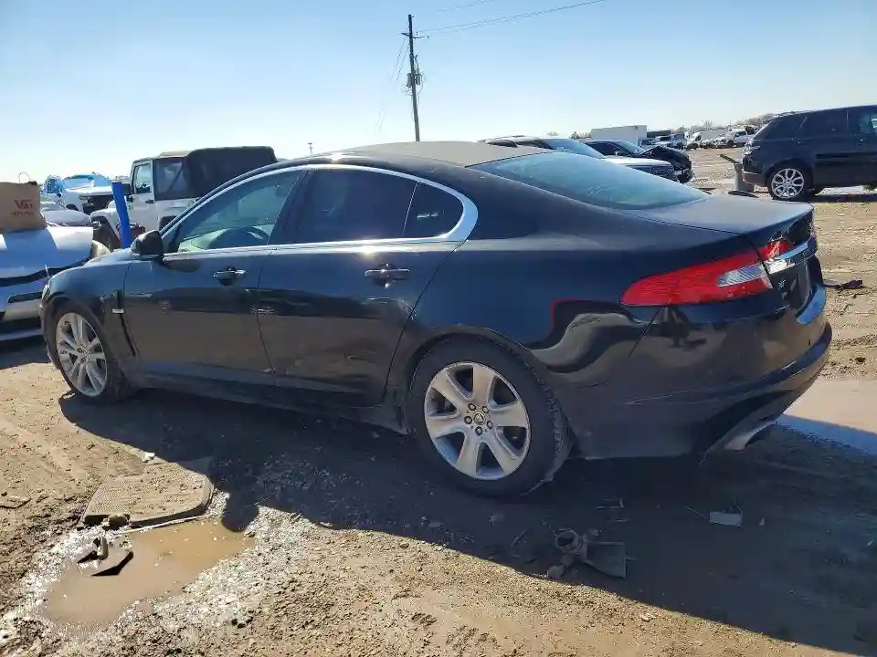 SAJWA0GB7ALR73604 2010 JAGUAR XF-1