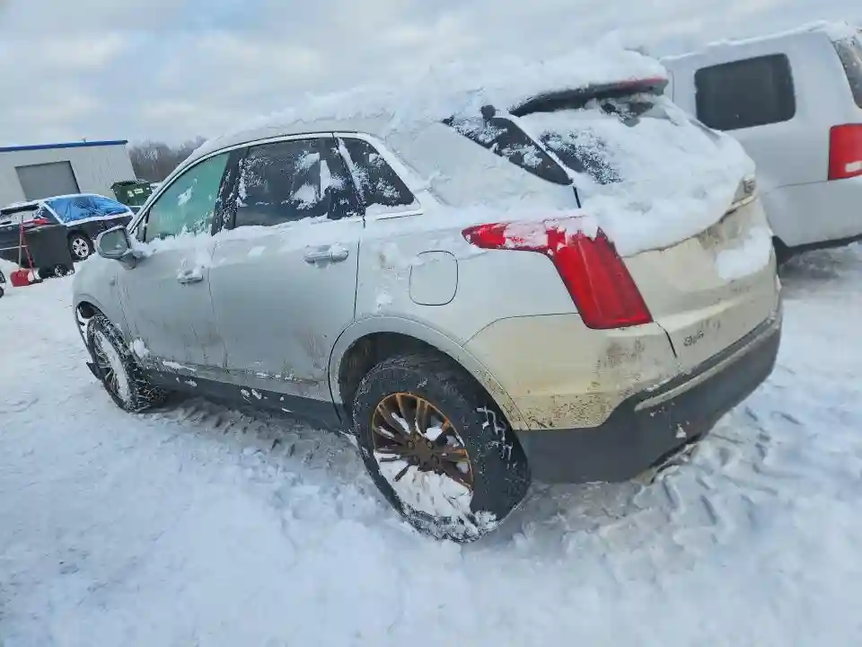 1GYKNDRS9JZ185582 2018 CADILLAC XT5-1