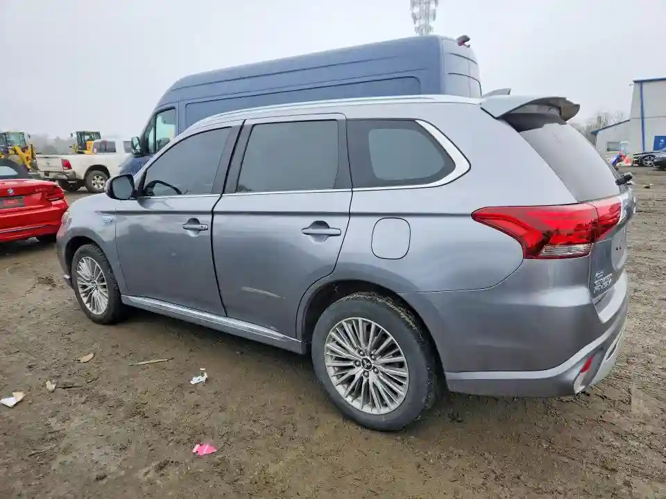 JA4J2VA7XNZ030773 2022 MITSUBISHI OUTLANDER-1