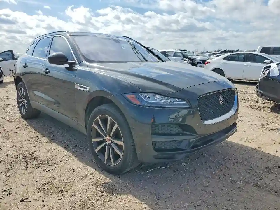 SADCK2BV2HA894931 2017 JAGUAR F-PACE-3