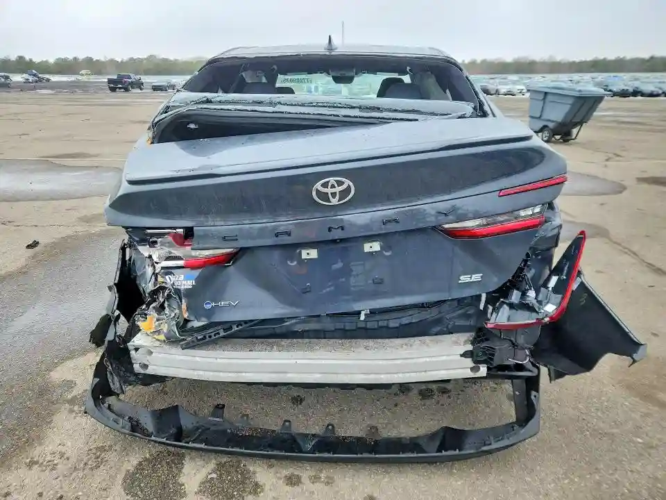 4T1DAACK1SU647452 2025 TOYOTA CAMRY-5