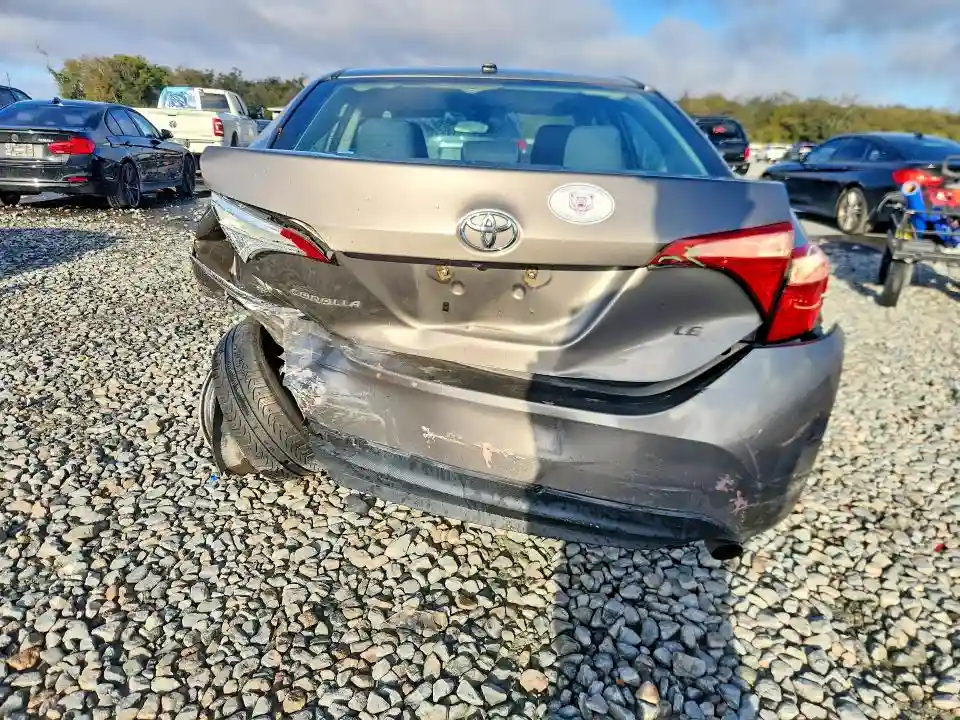 2T1BURHE8JC030923 2018 TOYOTA COROLLA-5