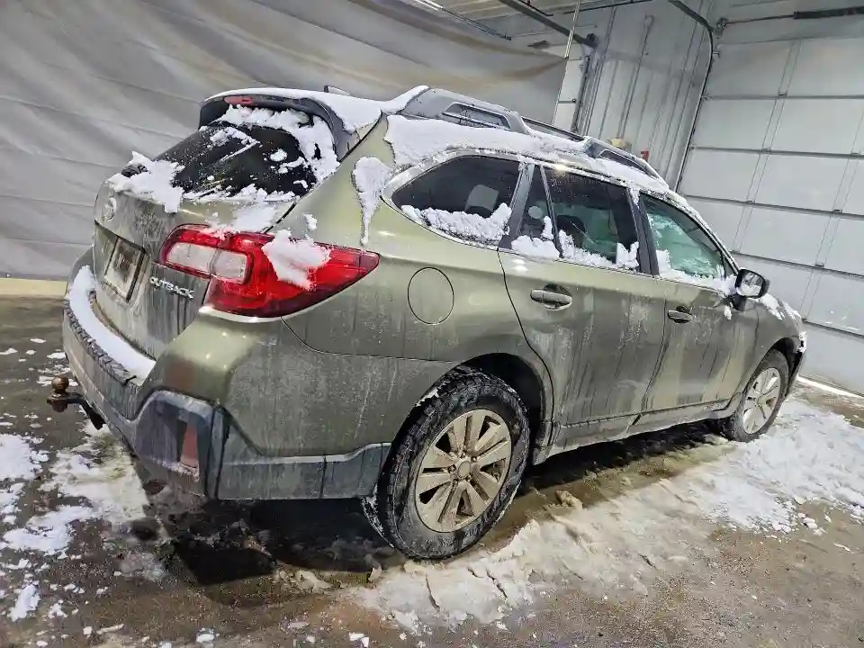 4S4BSACC8J3343522 2018 SUBARU OUTBACK-2